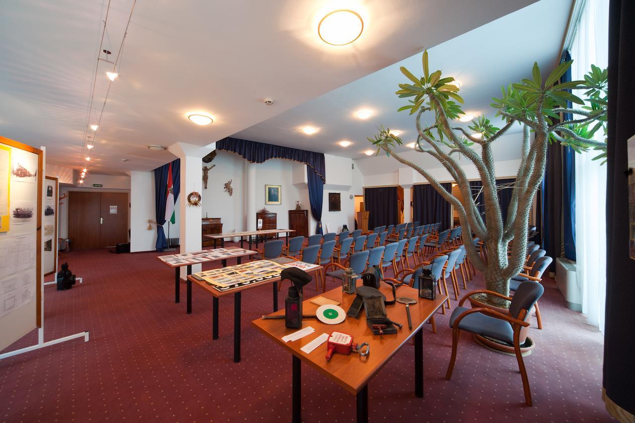 Hôtel Kehida Hertelendy Haz à Kehidakustány Extérieur photo